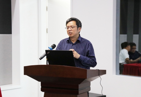东南大学国家asic研究中心副主任陆生礼教授为本次活动致辞.